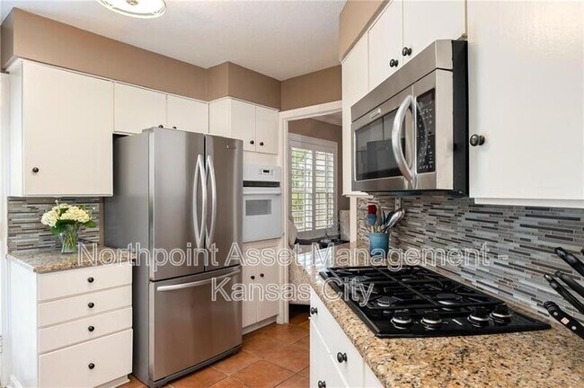Building Photo - 6708 El Monte St