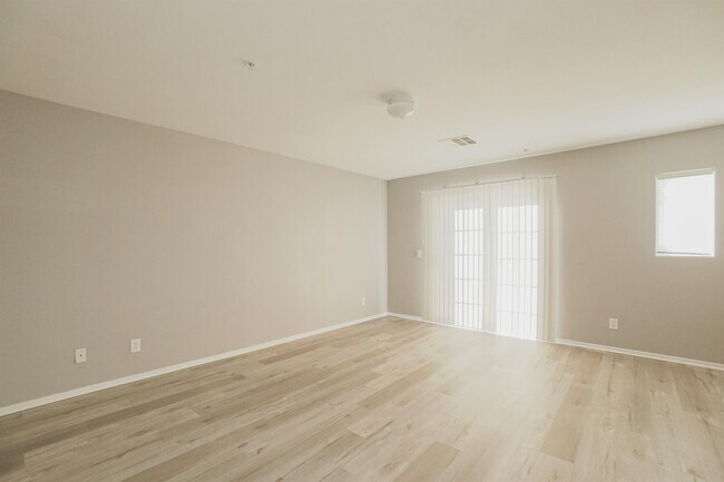 Building Photo - 9161 Conquest Ct