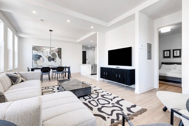 Photo du bâtiment - 4290 Rue Hutchison