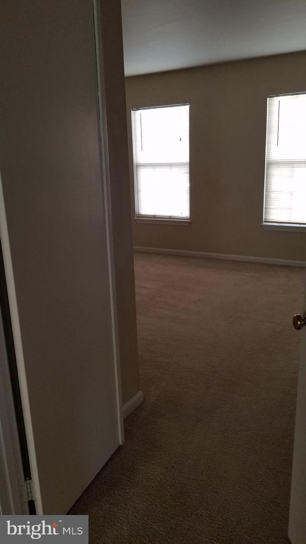 Foto del edificio - 5100 Brooke Valley Ct