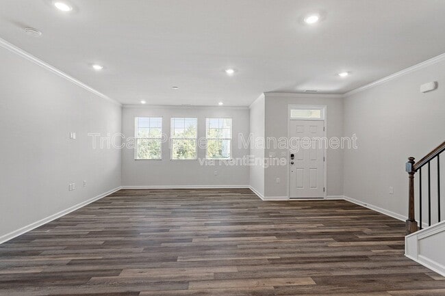 Foto del edificio - 1636 Singing Bird Trl