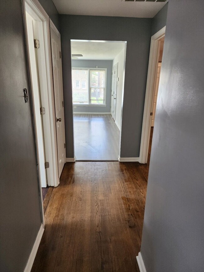 Foto del edificio - 7511 S Emerald Ave