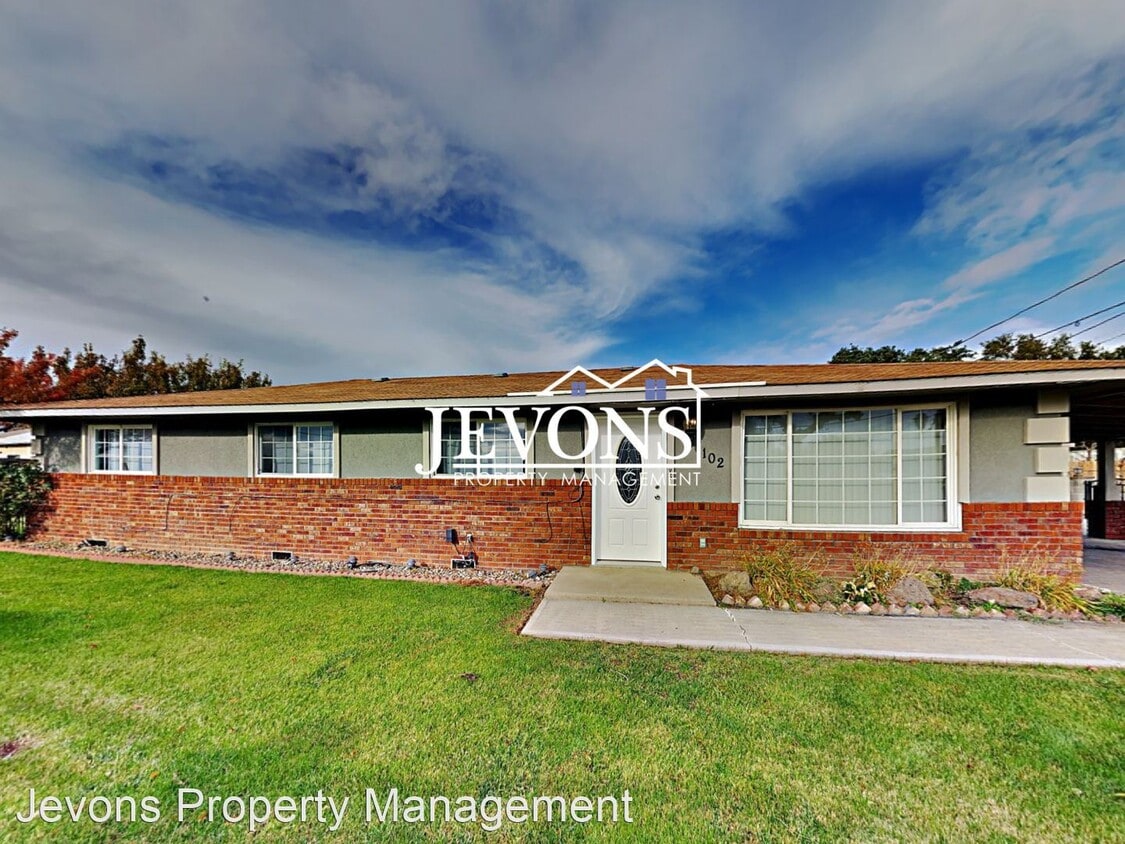 Primary Photo - 3 br, 2 bath House - 102 N Central Ave