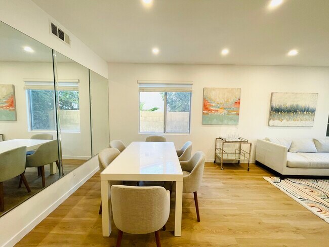 Building Photo - 38343 Bonino Dr