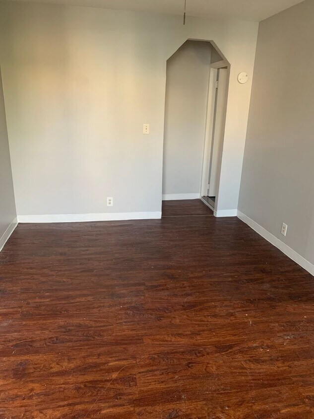 280 Hawthorne Ave Unit 6, Yonkers, NY 10705 Room for Rent in Yonkers