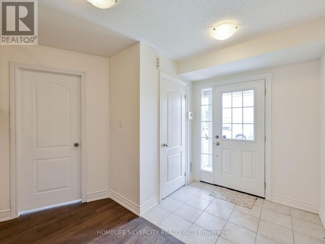 Photo du bâtiment - 23 Temple Manor Rd