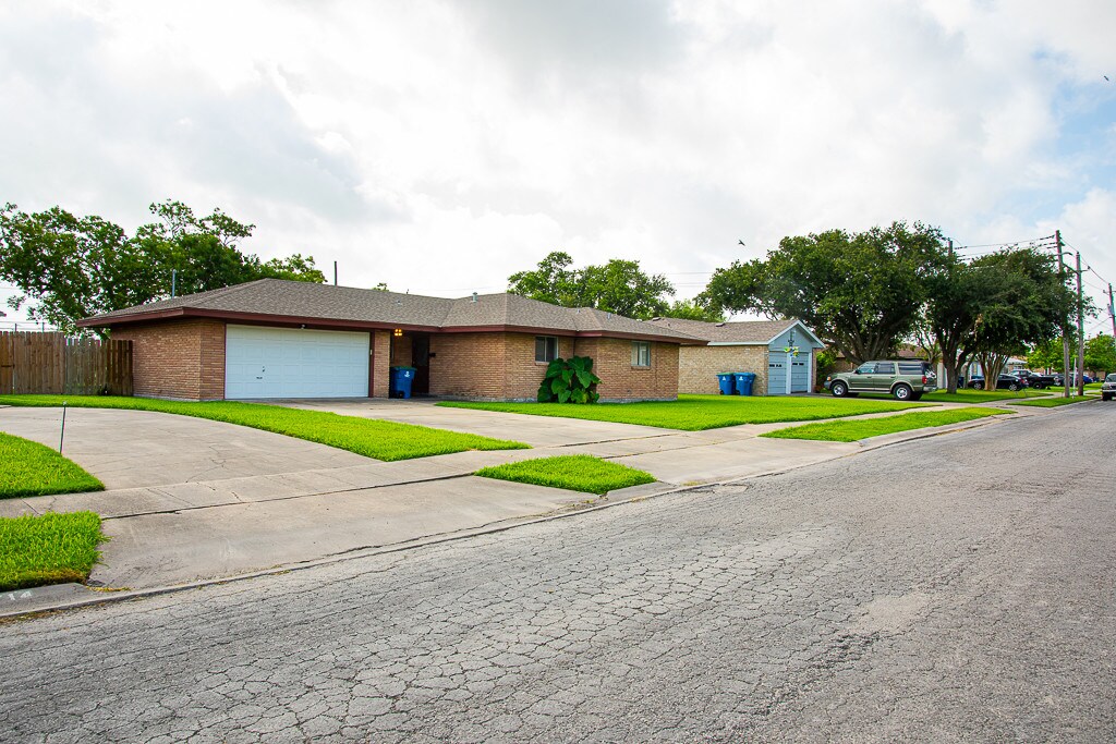 Primary Photo - 1712 Dallas St