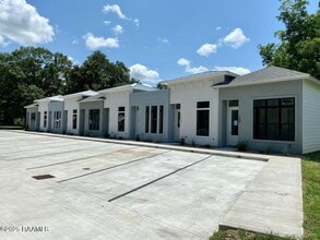 Building Photo - 120 S Jefferson St