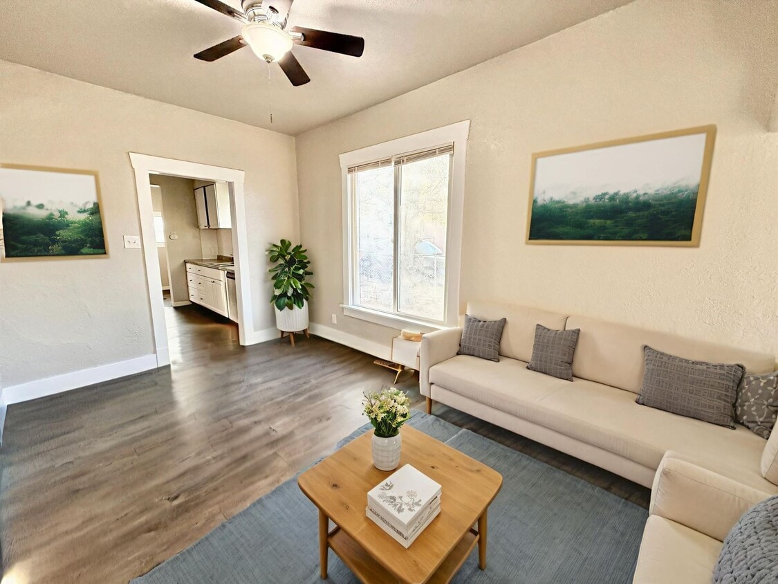 Foto principal - 1036 S Santa Fe Ave