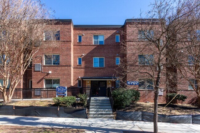 Foto del interior - A charming apartment community ideally located along 14th Street NW