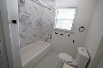 Building Photo - 21702 E Memorial Dr