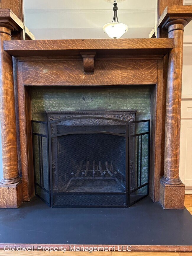 Foto del edificio - 3 br, 3 bath House - 117 12th St. NE