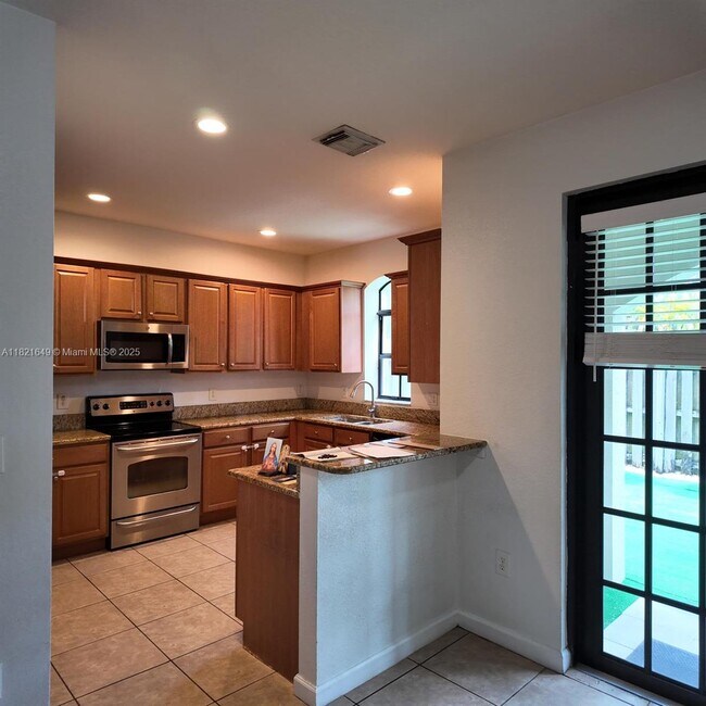 Foto del edificio - 10269 NW 32nd Terrace