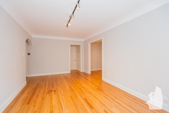 Foto del edificio - 2317 N Rockwell St