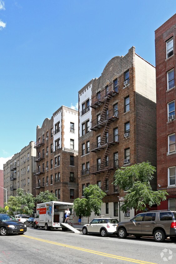 Foto del edificio - 579-585 W 204th St