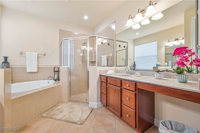 Building Photo - 12731 Aviano Dr
