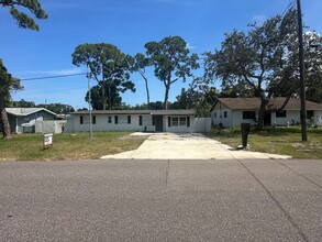 Building Photo - 603 Conrad Dr