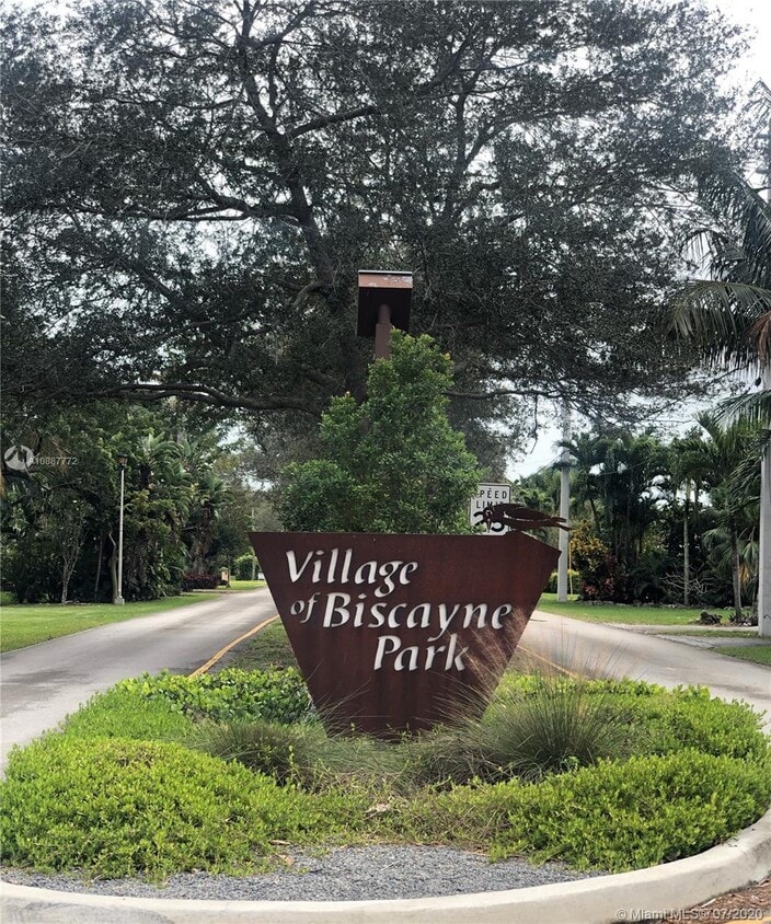 11659 Griffing Blvd Unit 3, Biscayne Park, FL 33161 Condo for Rent in