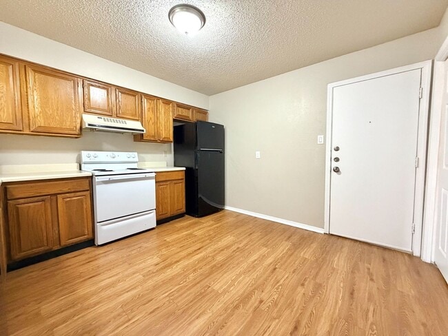 Building Photo - 3063 Olympia Dr