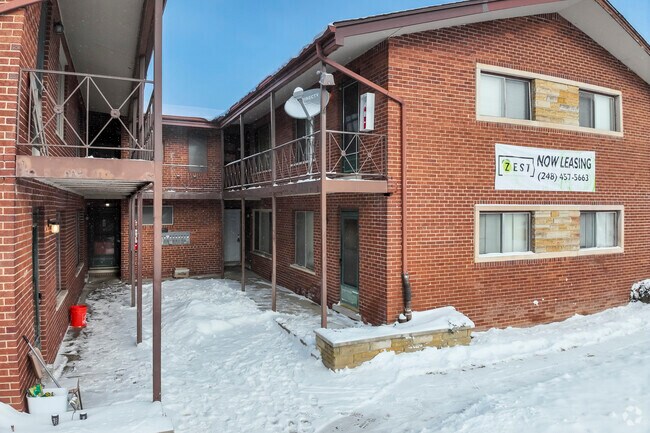 Foto del edificio - 17161 Denver St