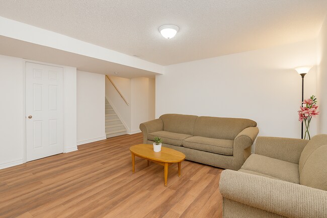 Building Photo - 2535 Trondheim Cres