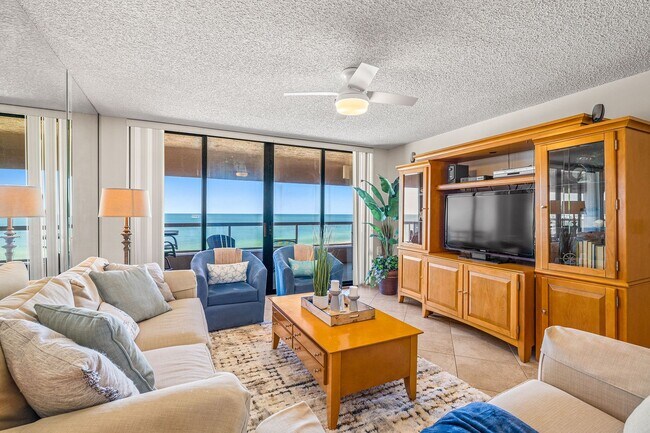 Building Photo - Beachfront Clearwater Condo Spectacular Wa...