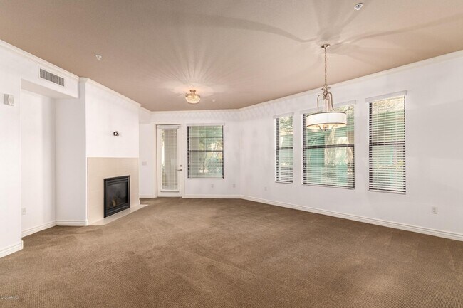 Foto del edificio - 7601 E Indian Bend Rd