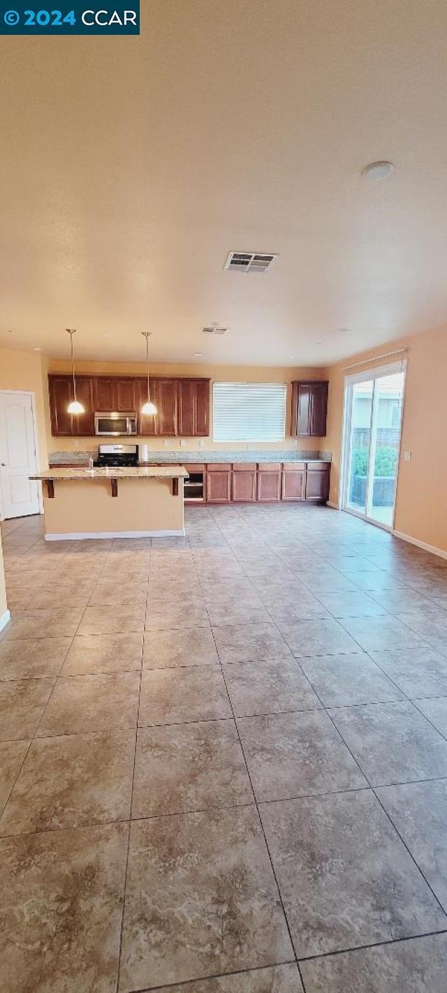 Foto del edificio - 1506 Sycamore Dr