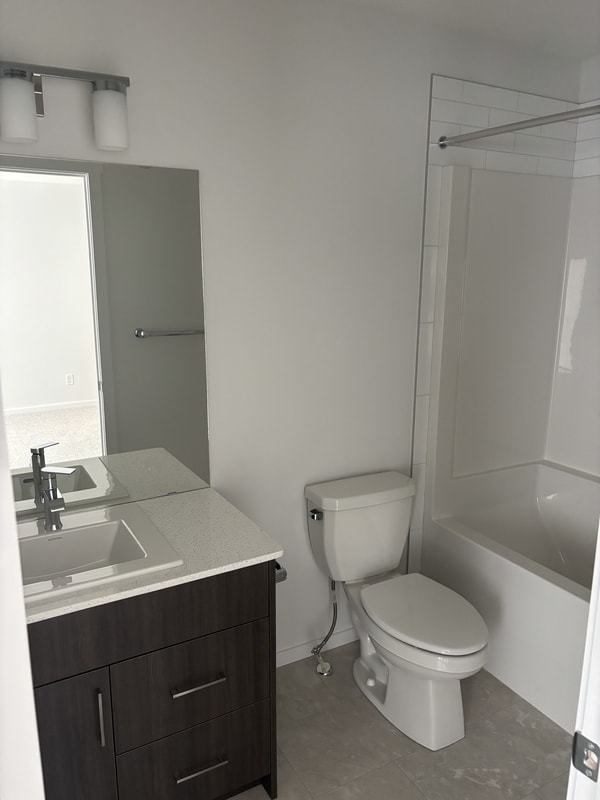 Building Photo - 4253 Kinglet Dr NW