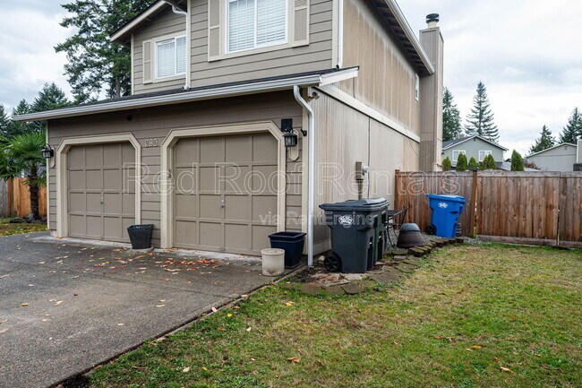 Foto del edificio - 916 197th St Ct E