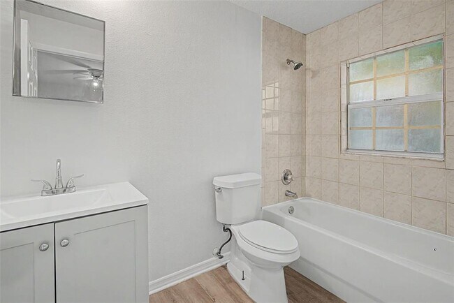 Foto del edificio - 3210 N 16th St