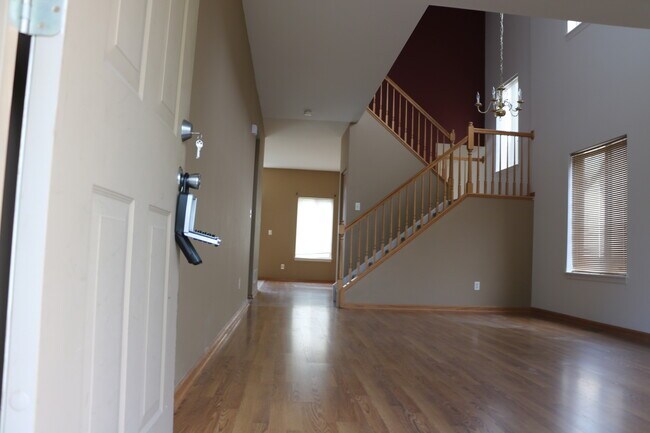 Foto del edificio - 379 Reston Cir