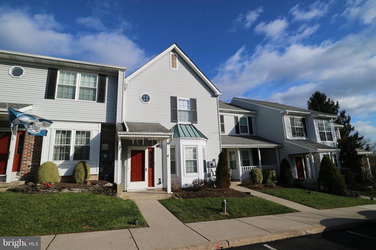 Foto principal - 74 Fair Oaks Ct