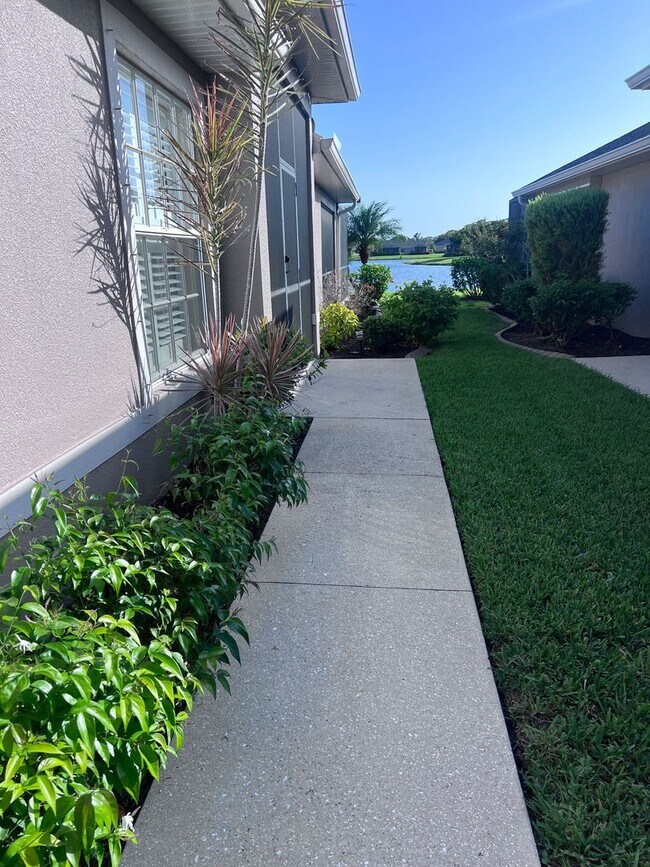 Foto del edificio - Sable Trace 3BR/2BT Lakefront Villa