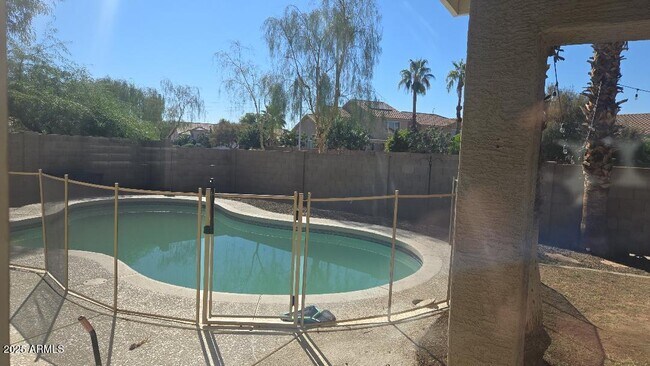 Foto del edificio - 854 S Comanche Ct