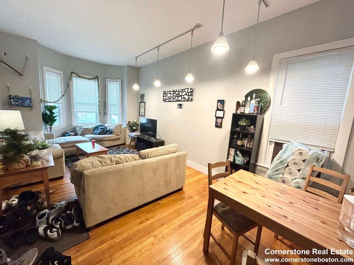 Foto principal - 218 Columbia St