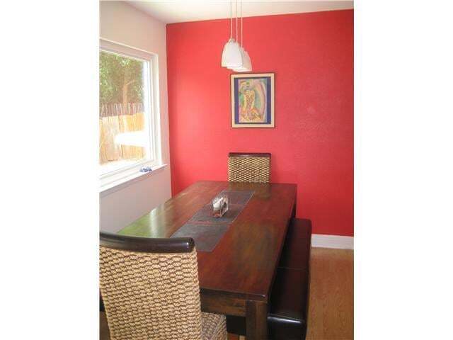 Foto del edificio - 8407 Spring Valley Dr