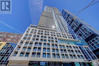 Building Photo - 251-4251 Jarvis St