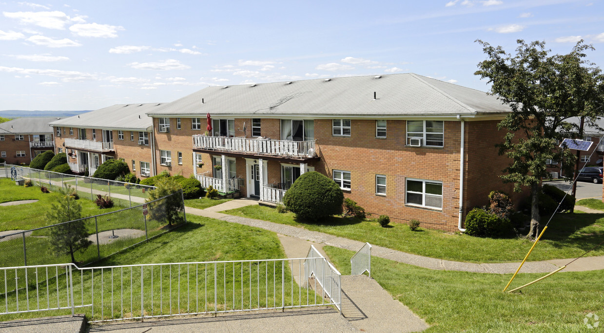 Westmount Village Apartments Woodland Park