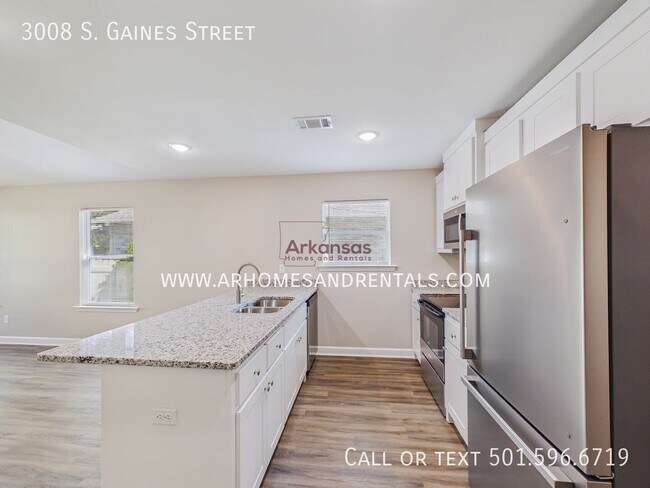 Building Photo - 3008 S Gaines St
