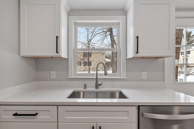 Foto del edificio - 31 Birch Rd