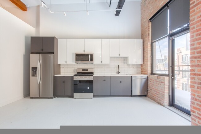 Foto del edificio - Newly renovated Soho Loft style units in t...