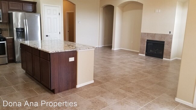 Building Photo - 3 br, 2 bath House - 4083 Sommerset