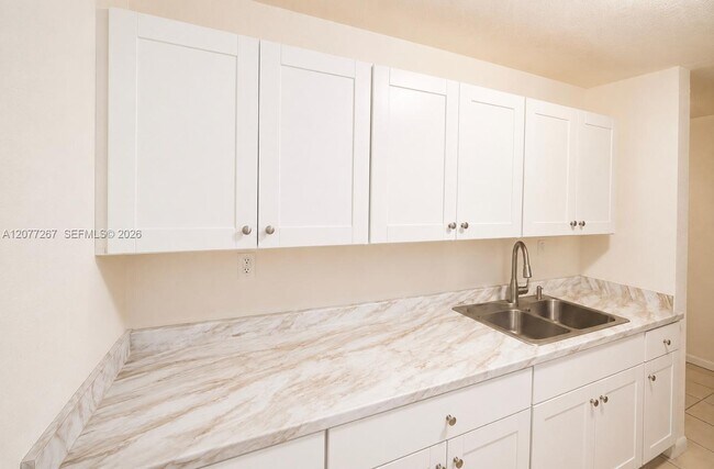 Foto del edificio - 20674 NW 38th Ave