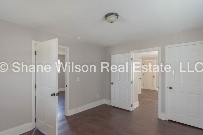 Foto del edificio - Little 2 BR / 1 BA home ready for rent!