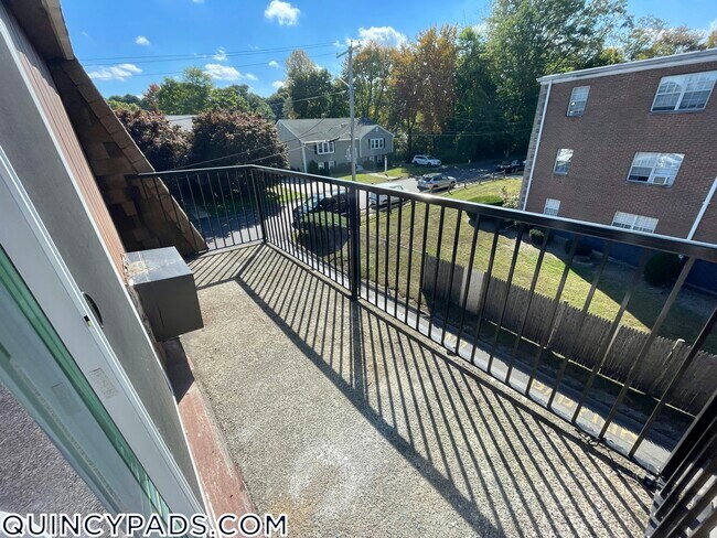 Building Photo - 55 Elmwood Park