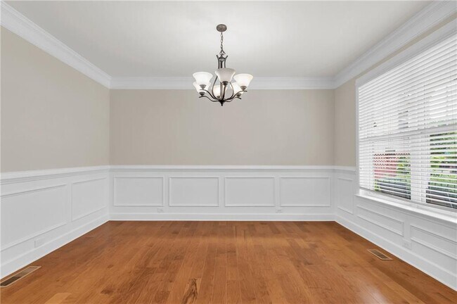 Foto del edificio - 3295 Carrick Rd