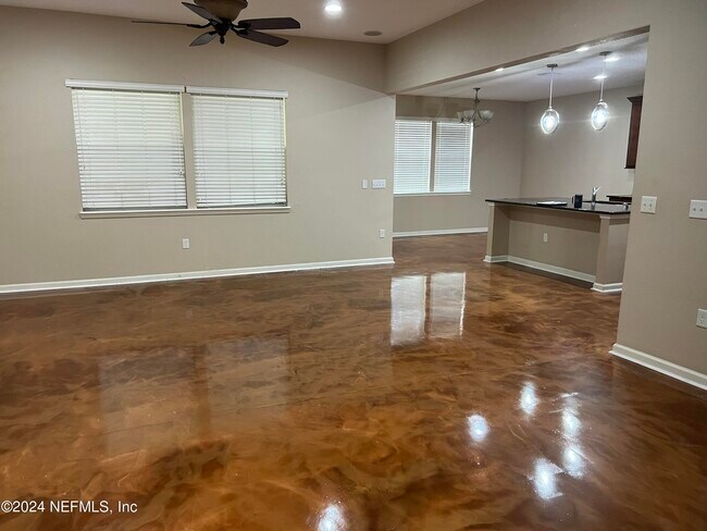 Building Photo - 5063 Johnson Creek Dr