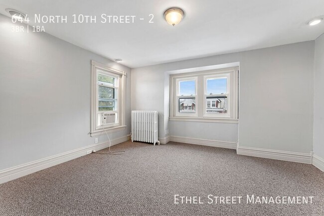 Foto del edificio - 644 N 10th St