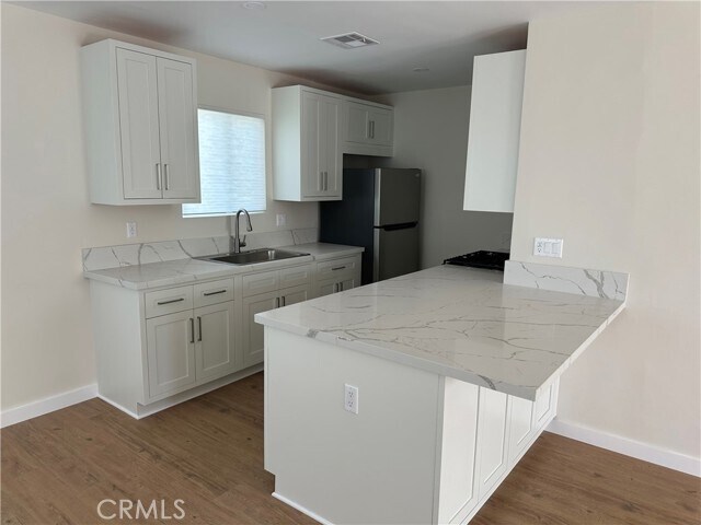 Foto del edificio - 1436 N Hollywood Way